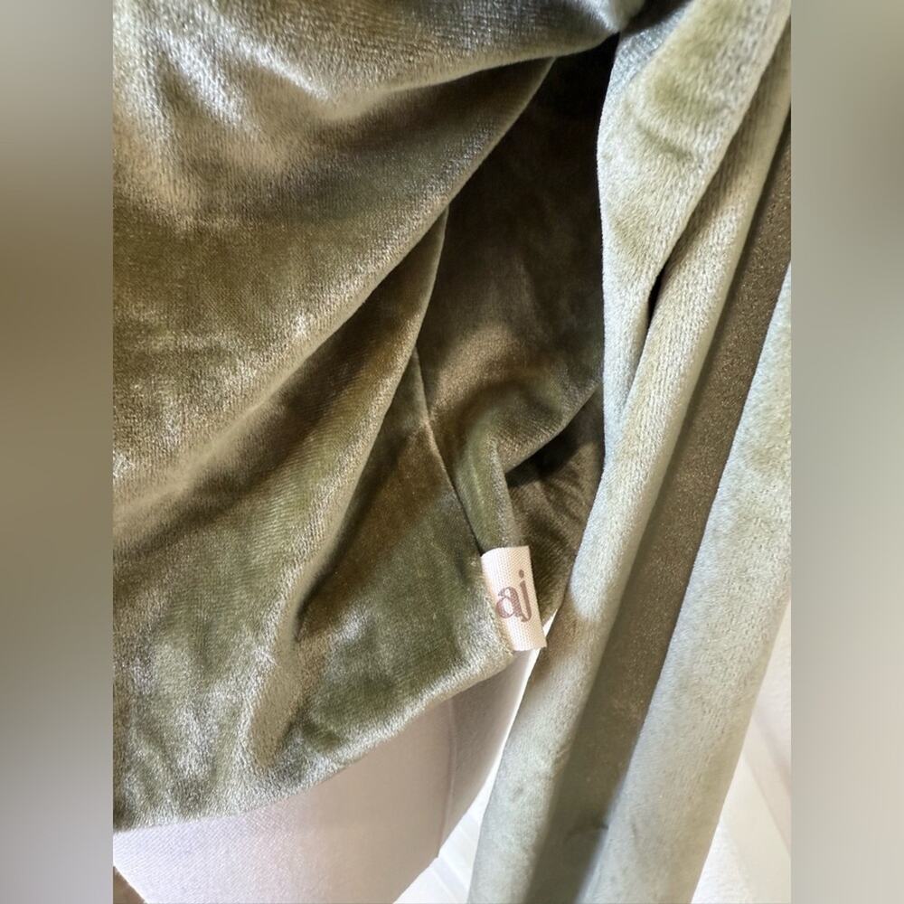 NWT Free People Araminta James Velour Crop Hoodie Khaki Green Size Small - Picture 4 of 12